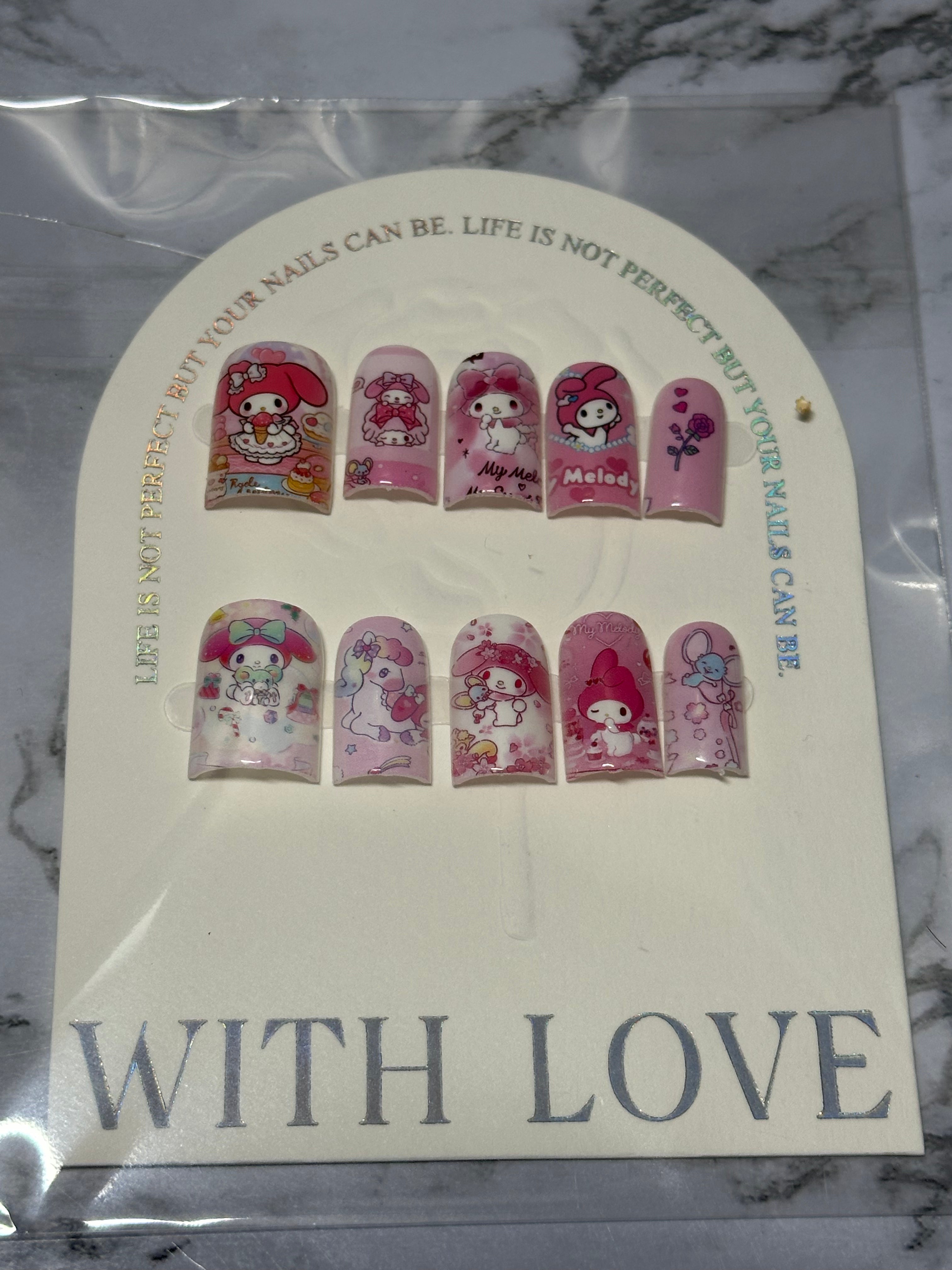 Hello kitty nail