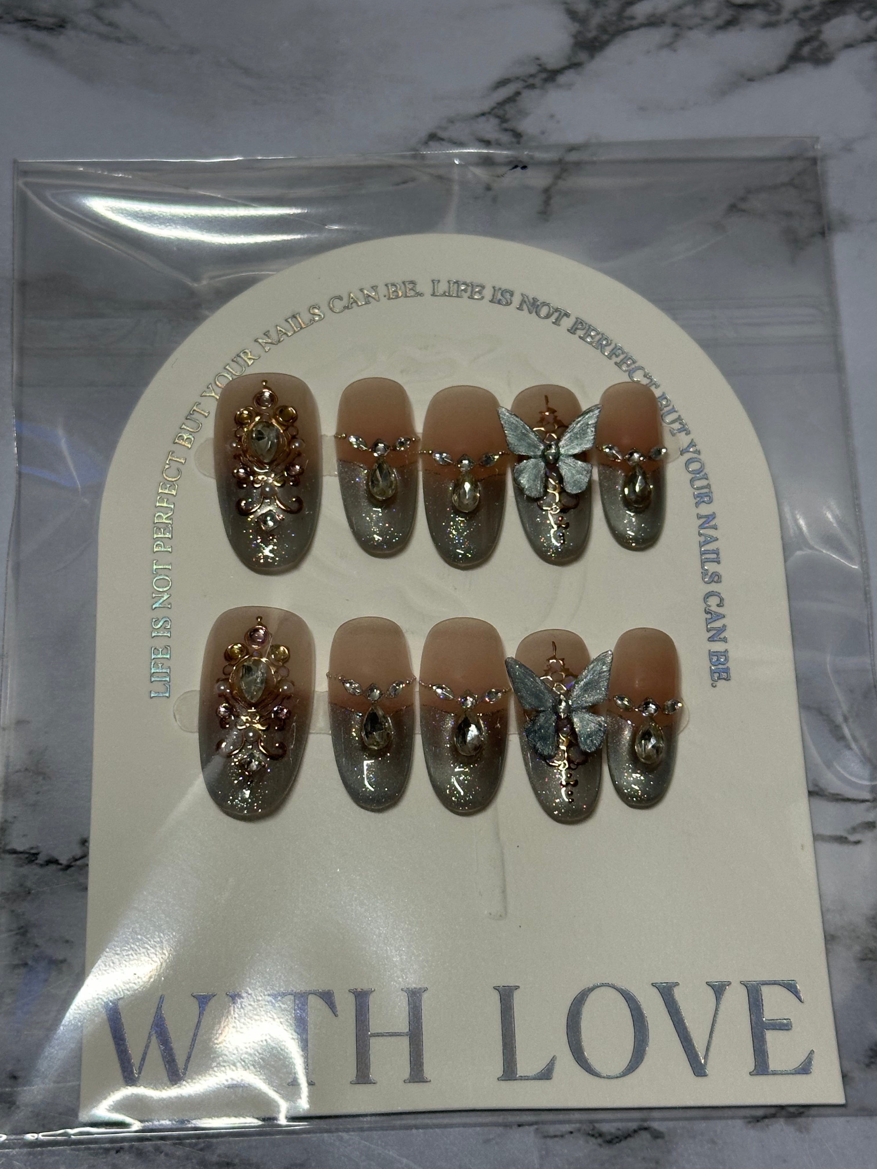 Butterfly kisses nail