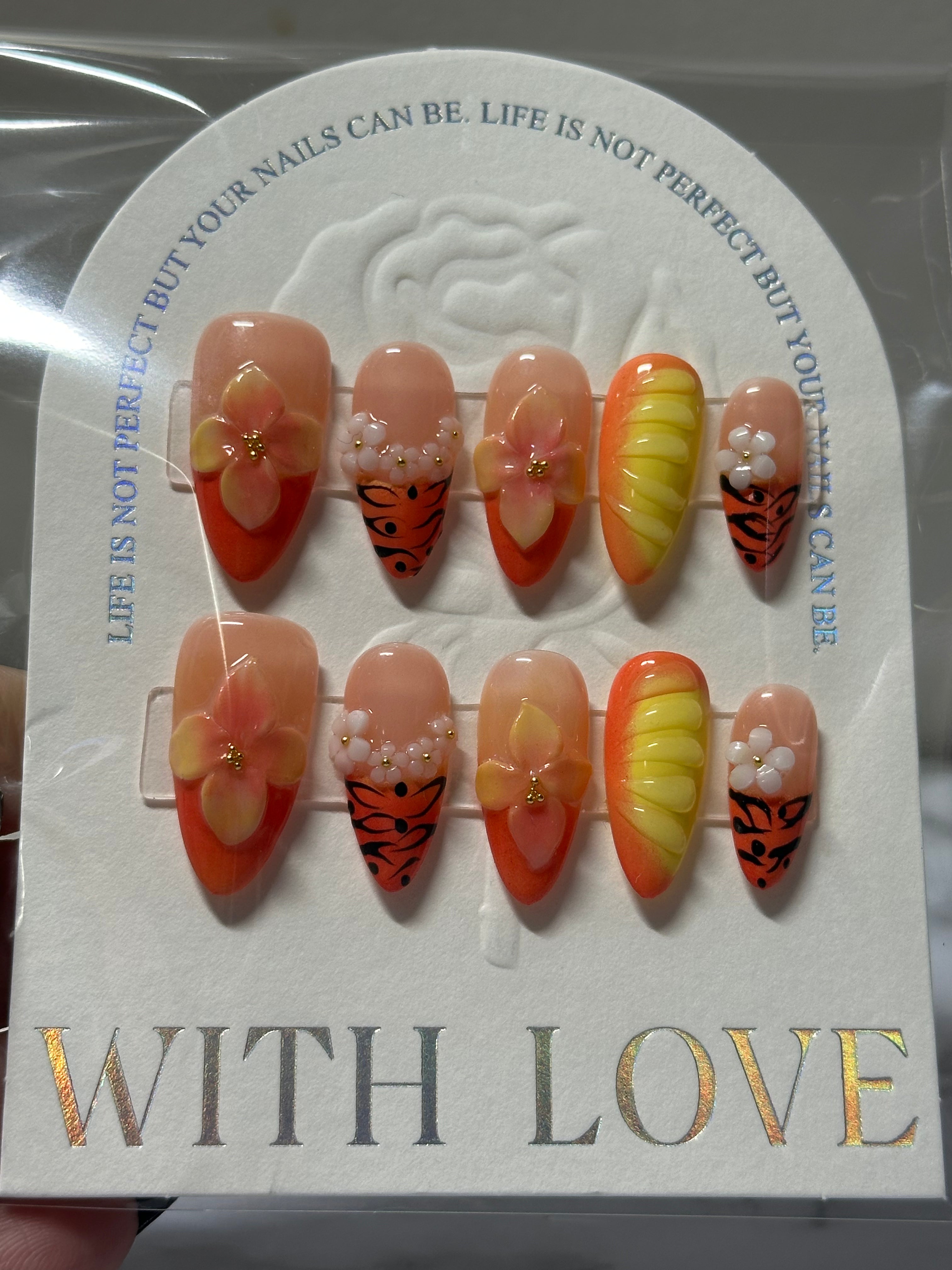 Tiger lily pop nail